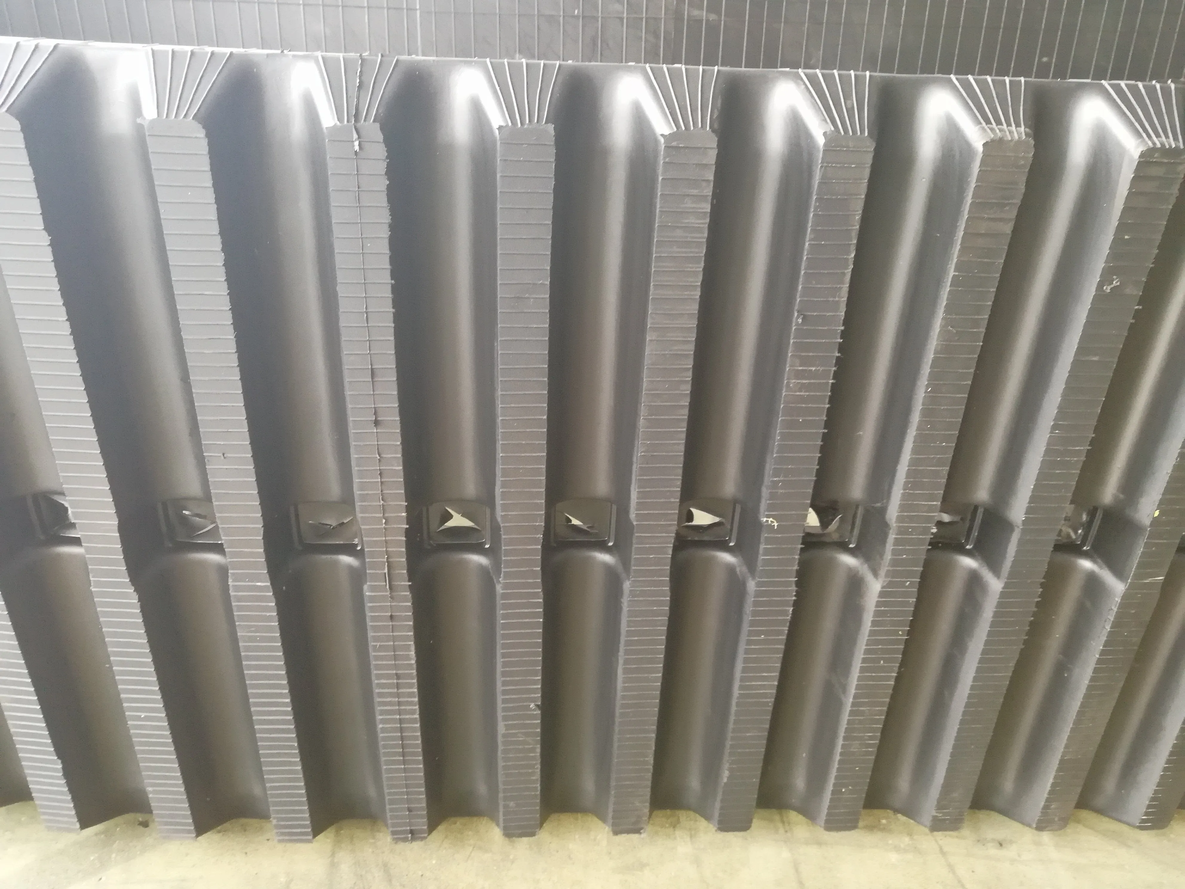 320x90x56 (320x56x90) Rubber Tracks, Conventional