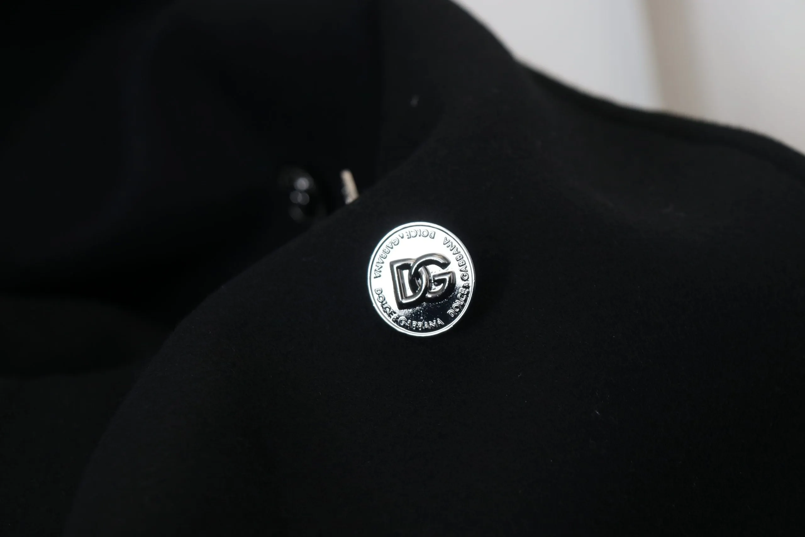 Elegant Double Breasted Wool Overcoat